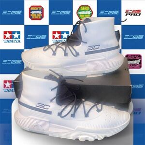 Under Armour SC 3ZerO 2 White in great condition